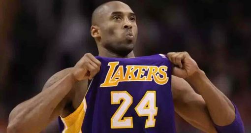 Il mondo sotto choc: tragico schianto in elicottero, muore Kobe Bryant Il mondo sotto choc: tragico schianto in elicottero, muore Kobe Bryant