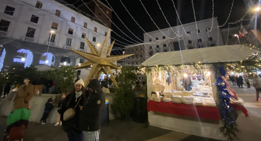 A Varese si accende il Natale: domani si alza il sipario sul grande spettacolo ai Giardini Estensi A Varese si accende il Natale: domani si alza il sipario sul grande spettacolo ai Giardini Estensi