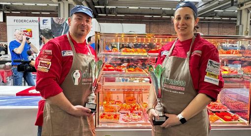 Matteo e Lara supermacellai di Vergiate premiati a Modena Matteo e Lara supermacellai di Vergiate premiati a Modena