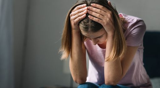 Gambe leggere sempre: abitudini e rimedi per contrastare pesantezza e gonfiore