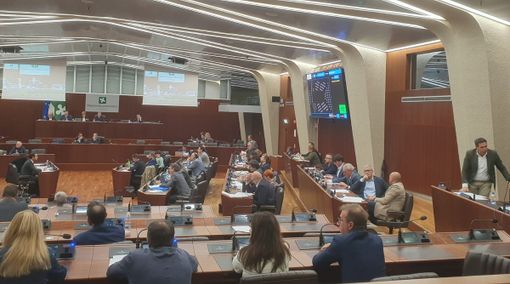 Il Consiglio regionale approva all'unanimità l'ordine del giorno sul problema dei giovani detenuti nelle carceri lombarde Il Consiglio regionale approva all'unanimità l'ordine del giorno sul problema dei giovani detenuti nelle carceri lombarde