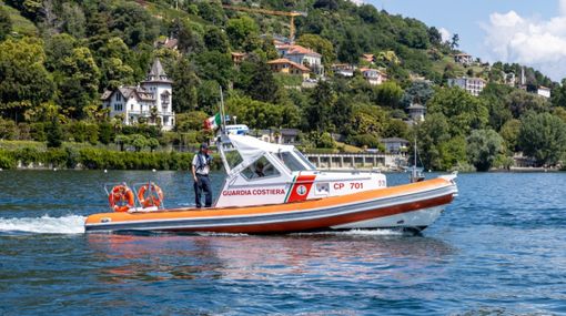 Superlavoro della Guardia Costiera nel weekend di Ferragosto sul lago Maggiore: 400 controlli e 13 salvataggi Superlavoro della Guardia Costiera nel weekend di Ferragosto sul lago Maggiore: 400 controlli e 13 salvataggi