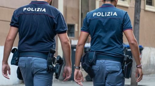 Arcisate, quattro stranieri scoperti con attrezzi da scasso nel bagagliaio: fermati dalla polizia e rimpatriati