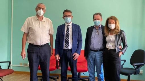 Foto dell'incontro di ieri dalla pagina Facebook del sindaco di Angera Foto dell'incontro di ieri dalla pagina Facebook del sindaco di Angera