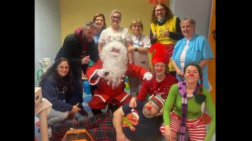 La visita ai bambini della Pediatria di Cittiglio dell'associazione "Progetto Erika-Fuck the Cancer"