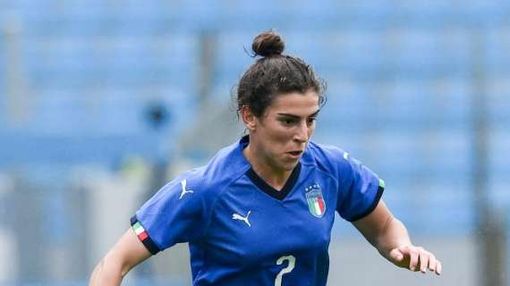 Valentina Bergamaschi in maglia azzurra in una foto pubblicata da milan-news