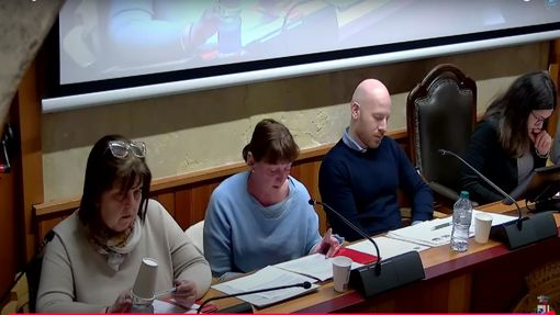 L’odore di gas del fustino manomesso, l'opposizione chiede chiarimenti in consiglio comunale a Fagnano L’odore di gas del fustino manomesso, l'opposizione chiede chiarimenti in consiglio comunale a Fagnano