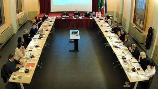 Cambiamenti per Irpef e Tari nel consiglio comunale olgiatese Cambiamenti per Irpef e Tari nel consiglio comunale olgiatese
