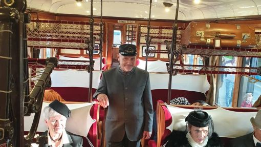 Un'idea per i weekend di festa: le gite in treno ai laghi e quelle sui convogli storici verso Laveno e Como Un'idea per i weekend di festa: le gite in treno ai laghi e quelle sui convogli storici verso Laveno e Como