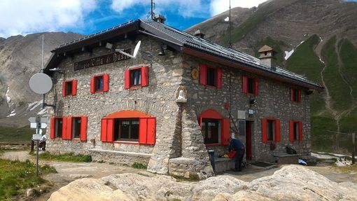 Verso il centenario del rifugio Città di Busto: «Vogliamo celebrare un simbolo della nostra storia» Verso il centenario del rifugio Città di Busto: «Vogliamo celebrare un simbolo della nostra storia»