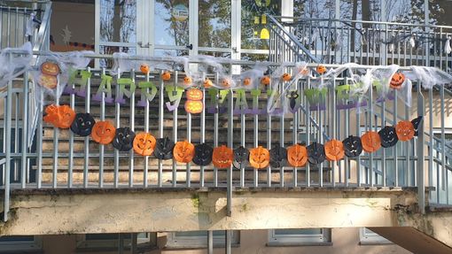 L’Halloween gentile delle scuole di Borsano e Sacconago L’Halloween gentile delle scuole di Borsano e Sacconago