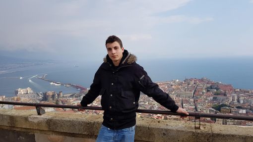 Federico Calzati aveva 21 anni (foto dal profilo Facebook)