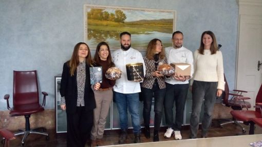 Il panettone sbarca a Ville Ponti: gusto, eventi e solidarietà con il dolce simbolo del Natale
