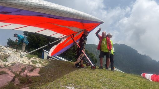 Partiti a Laveno i Mondiali di Deltaplano, a spiccare il volo è la nazionale italiana