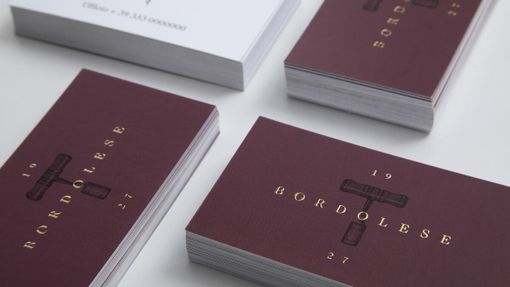 Idee e ispirazioni per bigliettini da visita moderni e professionali