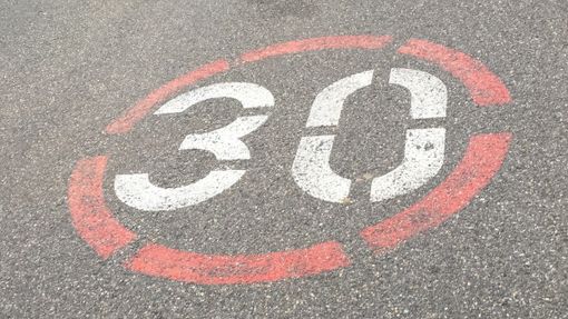 Nuova area a 30 all'ora in città: mobilità più sicura nella zona intorno all'ospedale di Circolo