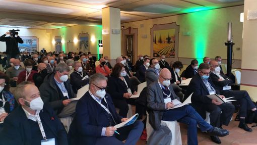 Rielezione di Magon al vertice della Cisl dei Laghi, gli auguri della Cgil Varese Rielezione di Magon al vertice della Cisl dei Laghi, gli auguri della Cgil Varese