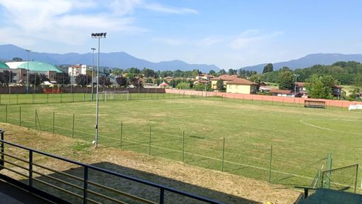 Il campo sportivo di Brebbia in una foto d'archivio