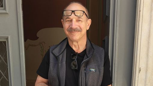 Convegno sull'immunologia a Varese: Bruce Beutler ispira i giovani scienziati con il suo messaggio di dedizione Convegno sull'immunologia a Varese: Bruce Beutler ispira i giovani scienziati con il suo messaggio di dedizione