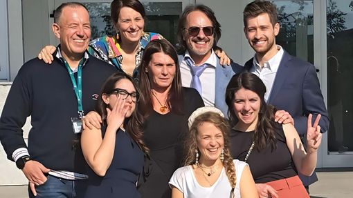 Da sinistra: Alberto Demagistri, Annalisa Maiocchi, Aurelio Filippini e Francesca Reato con i diplomati del master Da sinistra: Alberto Demagistri, Annalisa Maiocchi, Aurelio Filippini e Francesca Reato con i diplomati del master