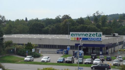 L'ex negozio Emmezeta Moda