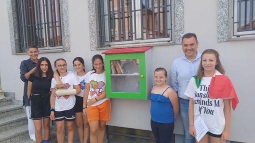 A Mornago ecco la casetta in legno per condividere i libri che amiamo