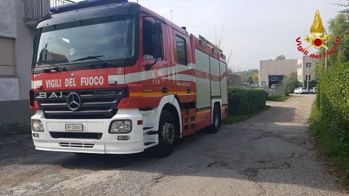 I vigili del fuoco sul posto a Gavirate I vigili del fuoco sul posto a Gavirate