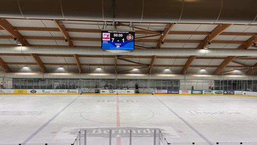 Il simbolo di questi Mastini: il 7-1 del Caldaro in una pista deserta (foto Alessandro Galbiati)