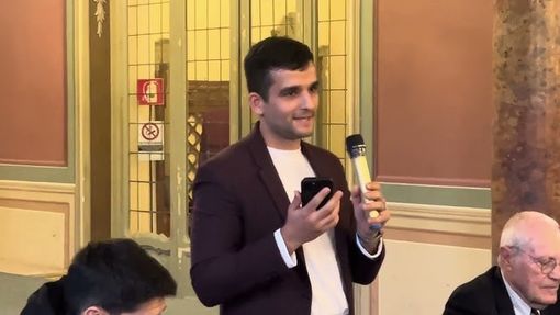 ULTIMA CONTESA - Nello sprofondo biancorosso le parole del gm ULTIMA CONTESA - Nello sprofondo biancorosso le parole del gm