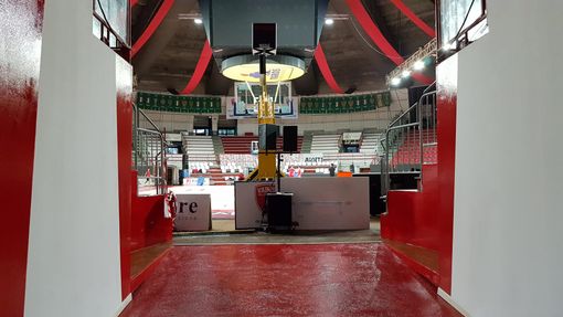 Regione, ok ai fondi per riqualificare il palazzetto. Cosentino: «Giorno importante per la città e per il basket»