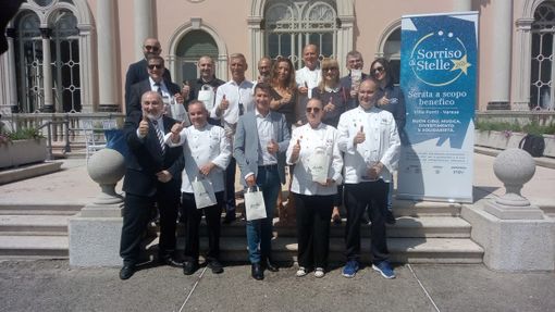 Buon cibo, solidarietà, divertimento e musica: gli ingredienti per un "Sorriso di Stelle"