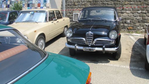 Le Alfa Romeo storiche sfilano sotto le stelle di Sesto Calende