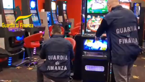 (foto Guardia di Finanza) (foto Guardia di Finanza)