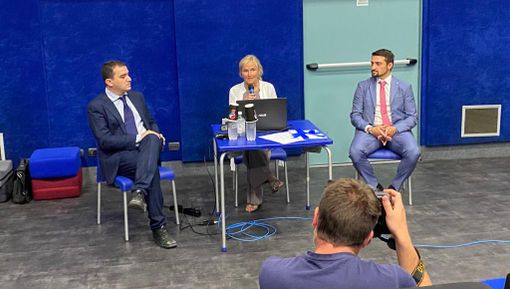 VIDEO. Dieci borse di studio per gli studenti dello Stein con Camera Condominiale Varese. «Portiamo i ragazzi nel mondo del lavoro»