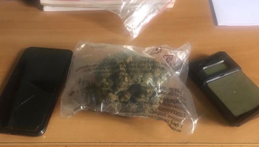 Carnago, spaccio al parchetto: sedicenne nei guai