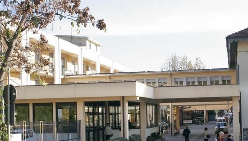 L'uomo è deceduto al pronto soccorso di Cittiglio