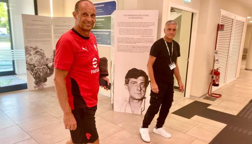 Max Allegri all'arrivo oggi al Centro Polispecialistico Beccaria di Varese accompagnato da Stefano Bettinelli