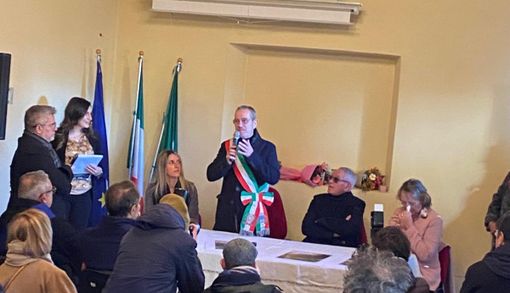 Un'immagine dell'inaugurazione della mostra permanente a Villa Borghi a Biandronno (foto da Facebook)