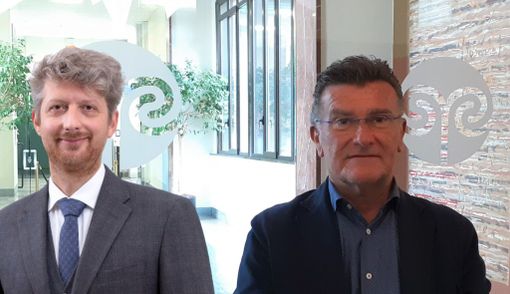 I professori Emanuele Porazzi e Giulio Carcano I professori Emanuele Porazzi e Giulio Carcano