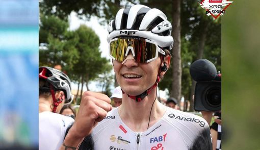 Foto tratta dal profilo Facebook ufficiale UAE Team Emirates