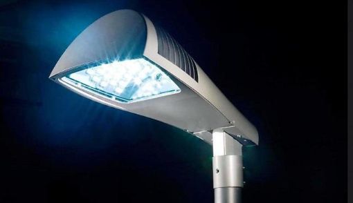 L’illuminazione pubblica di Porto Ceresio passa al led: «Innovazione, qualità e risparmio energetico»