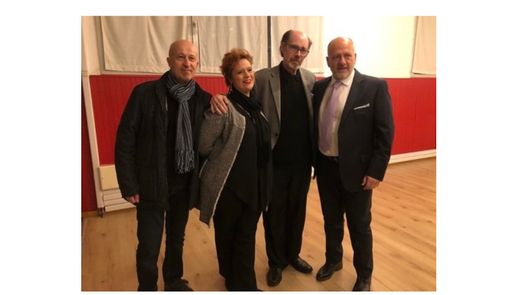 VIDEO E FOTO. Olgiate, tutto esaurito per la serata con Jeffery Deaver: «Scrivo per incutere terrore» VIDEO E FOTO. Olgiate, tutto esaurito per la serata con Jeffery Deaver: «Scrivo per incutere terrore»