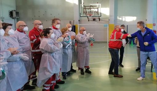 Cocquio Trevisago, il sindaco dona il corrispondente della sua indennità di carica alla Croce Rossa del Medio Verbano