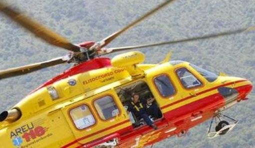 Lavena Ponte Tresa, scontro tra un'auto e una moto lungo la statale: due feriti Lavena Ponte Tresa, scontro tra un'auto e una moto lungo la statale: due feriti