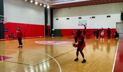 Ike Iroegbu al lavoro al Campus