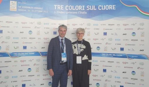 Assemblea nazionale di Anci. Galimberti e Buzzetti da Genova: preoccupazione sui tagli per i comuni Assemblea nazionale di Anci. Galimberti e Buzzetti da Genova: preoccupazione sui tagli per i comuni