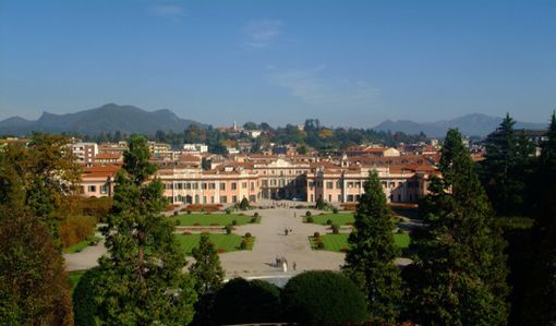 Coronavirus, in due mesi stanziati dal comune di Varese oltre 22 milioni di euro e aiutati oltre 2mila varesini