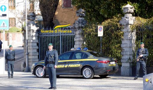 Reddito di cittadinanza, la Finanza scopre e denuncia undici "furbetti". Tra loro anche un frontaliere