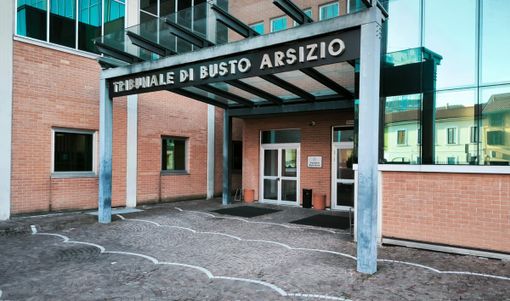 Violenza sessuale su una 14enne a Busto, 6 anni di condanna al 21enne colpevole