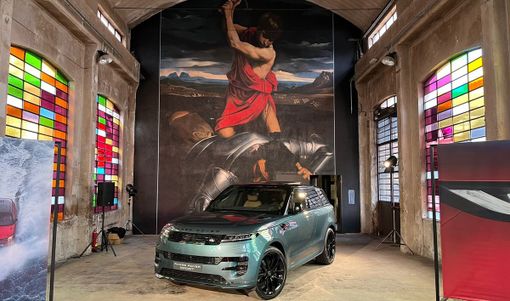 FOTO Passionale, emozionante e senza compromessi: ecco la Nuova Range Rover Sport